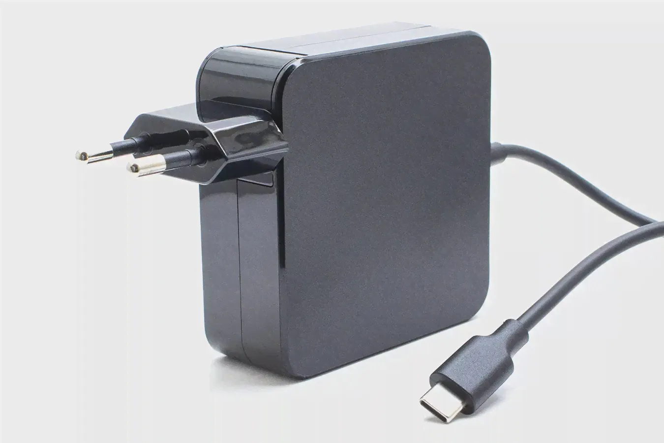 Блок питания для приставки Nintendo Switch 20V 3.25А 65W USB Type-C-0